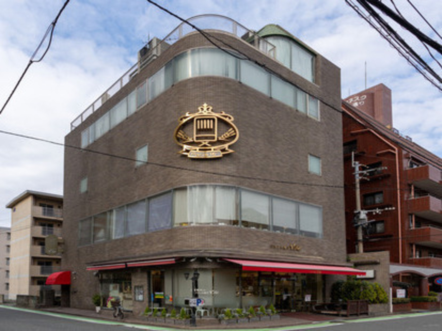 事業所 フランス菓子16区