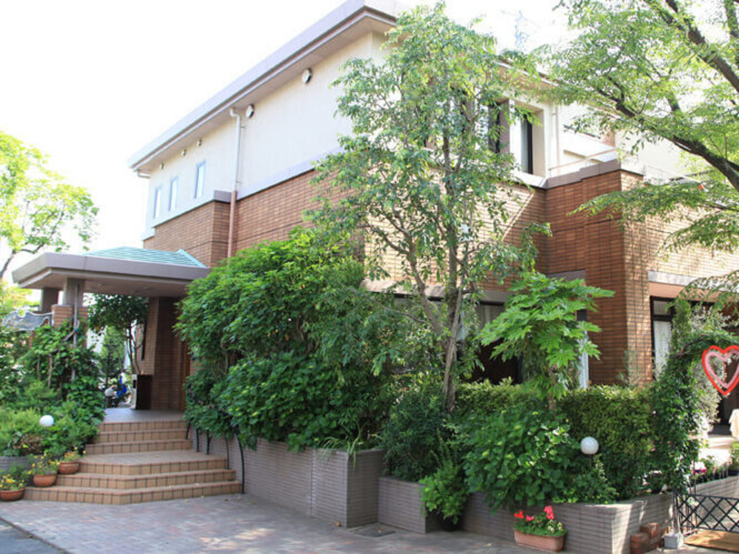 事業所 フランス料理アルピーノ