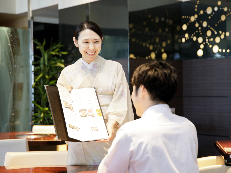 株式会社叙々苑の仕事内容