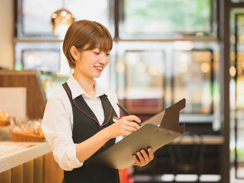 C-United株式会社【カフェ・ベローチェ、カフェ・ド・クリエ、珈琲館】の仕事内容