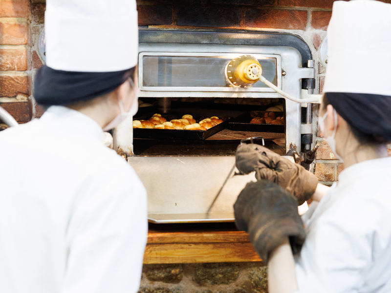キャパトルイシイ株式会社　有限会社石窯パン工房キャパトルの仕事内容