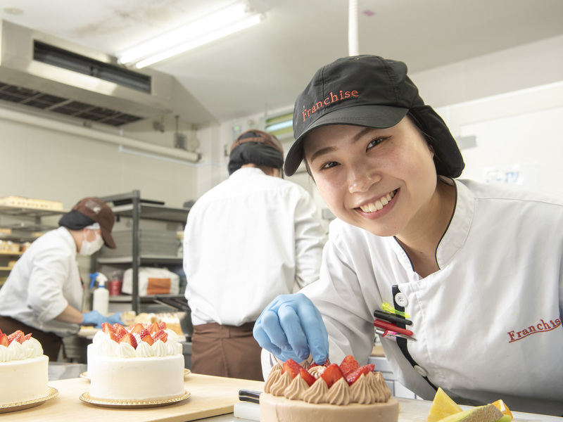 セルビスグループ【フランシーズ、パン・ド・エッセ・サンパレス・ナチュラルガーデン】 （セルビスグループ　セルビス　セルビスサービス）の仕事内容