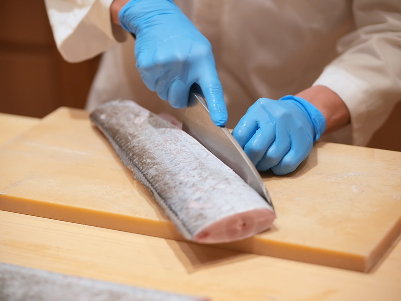 株式会社とよなが（鮨とよなが）の仕事内容