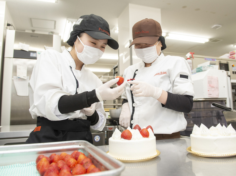 セルビスグループ【フランシーズ、パン・ド・エッセ・サンパレス・ナチュラルガーデン】 （セルビスグループ　セルビス　セルビスサービス）の求める人物像