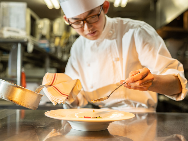 株式会社ジェイアール西日本ホテル開発＜JR西日本ホテルズ　ホテルグランヴィア・大阪ステーションホテル・奈良ホテル＞の求める人物像