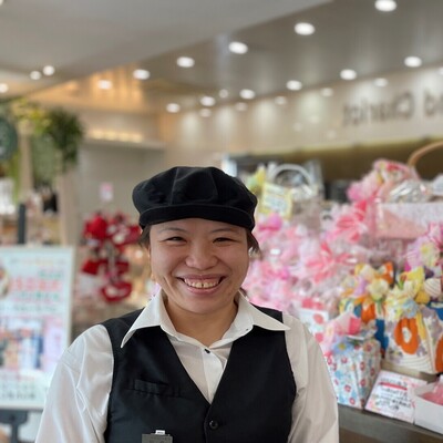 ル・グラン・シャリオ　株式会社日総フーズサービスの社員 森田 裕美