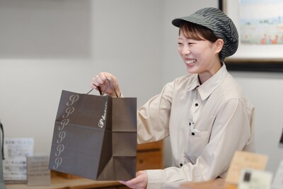 話すのが苦手な私でも変われた。いつか感動を届けられる接客を