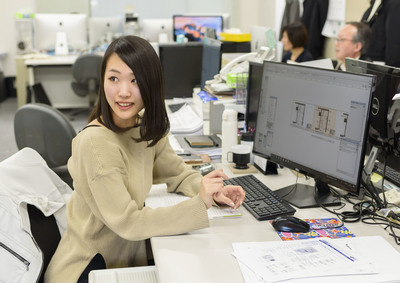 「線」から形ができていく